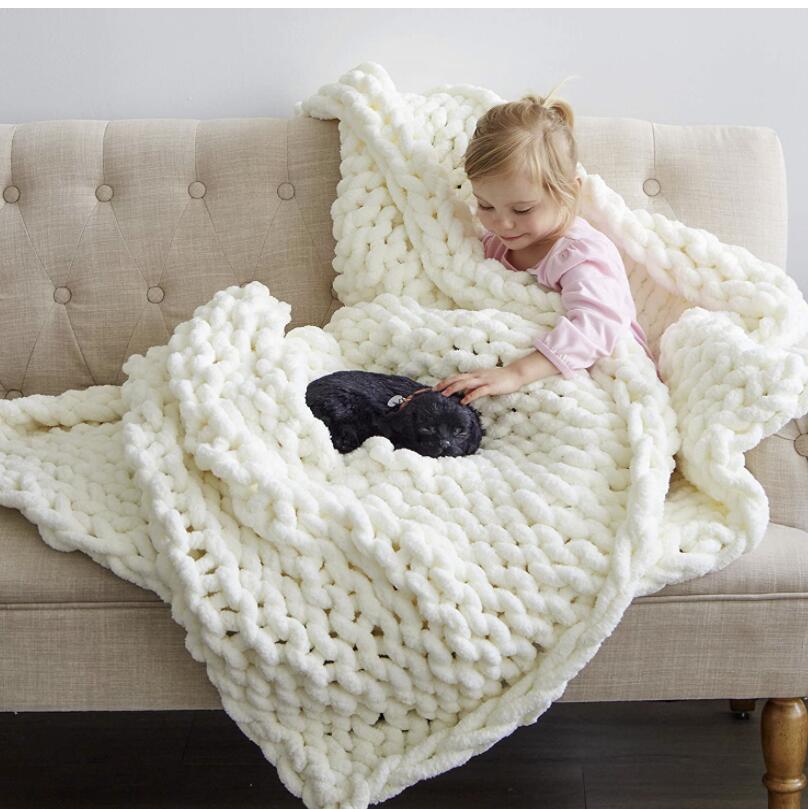 Hand-knitted coarse wool Chenille blanket